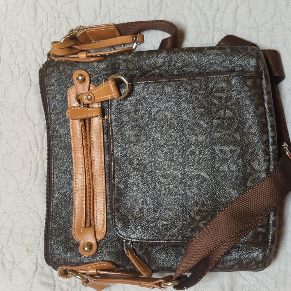 Giani Bernini crossbody